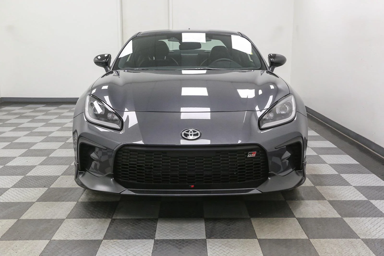 New 2027 Pavement Toyota Premium AT image 3