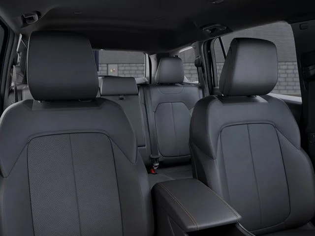 New 2026 Diamond Black Crystal Pearl-Coat Exterior Paint Jeep Limited image 27