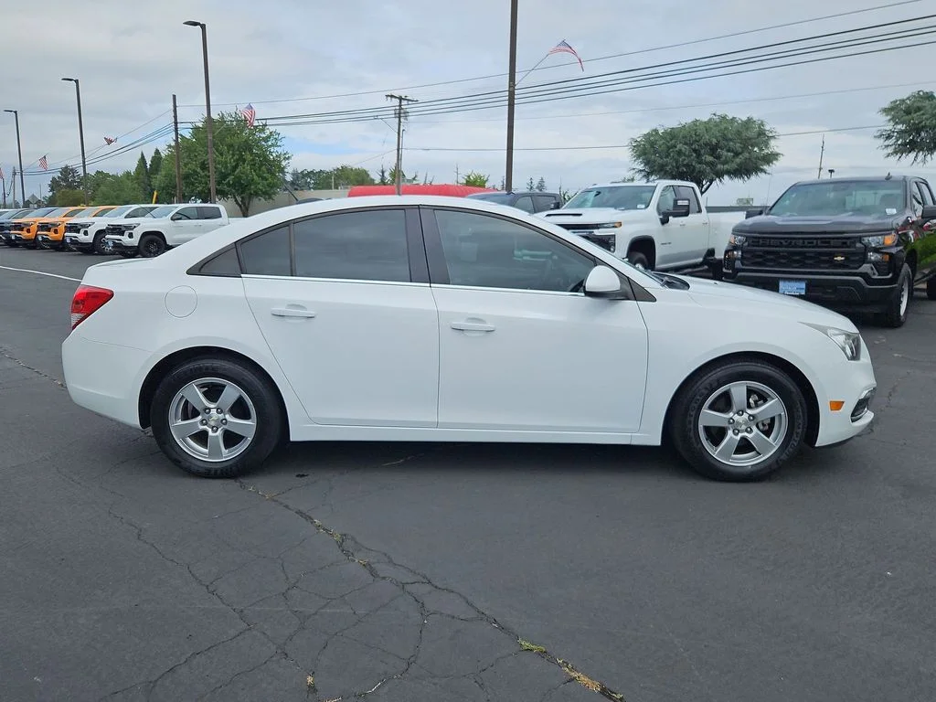 Used 2015 Summit White Chevrolet 1LT image 7