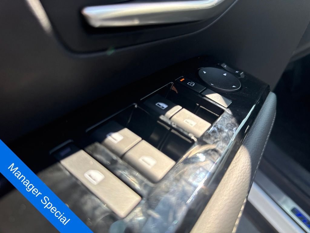 2025 Hyundai Tucson Limited - Photo 12