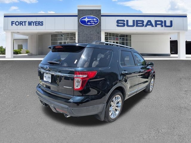 Used 2015  Ford Limited image 5