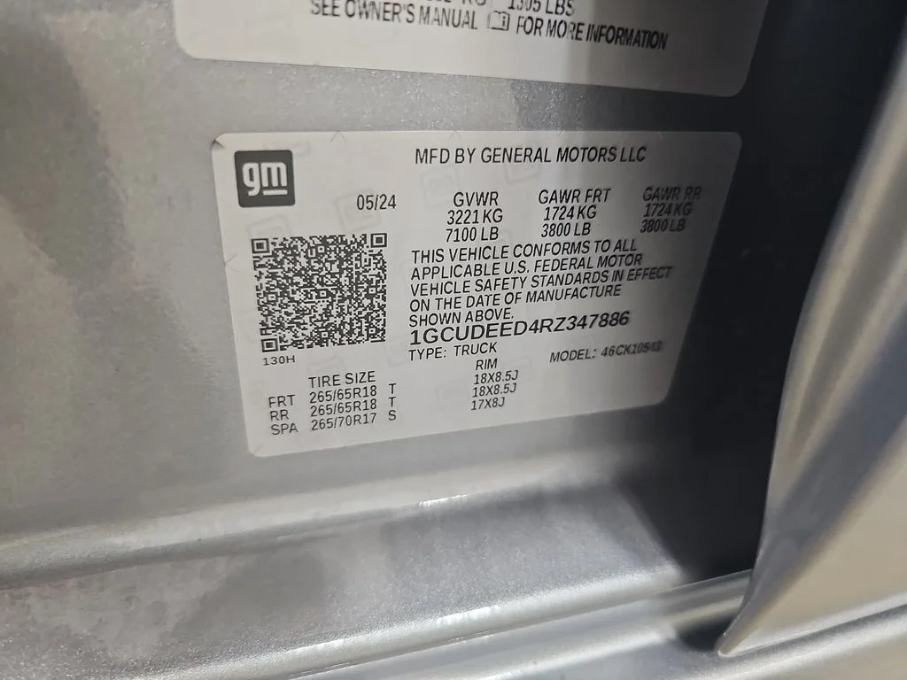 Certified Used 2024 Gray Chevrolet RST image 41