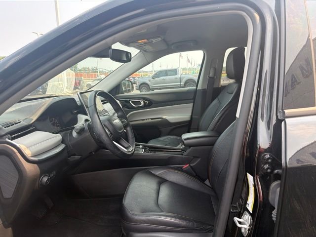 Certified Used 2022 Diamond Black Jeep Limited image 11