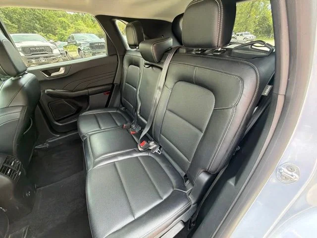 Used 2022 Blue Ford Titanium image 14