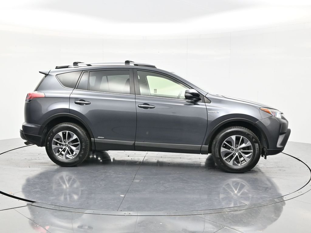 Used 2017 Magnetic Gray Metallic Toyota XLE image 4
