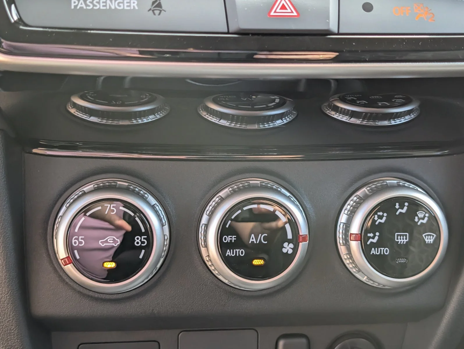 New 2027 Gray Mitsubishi 2.0 ES image 19
