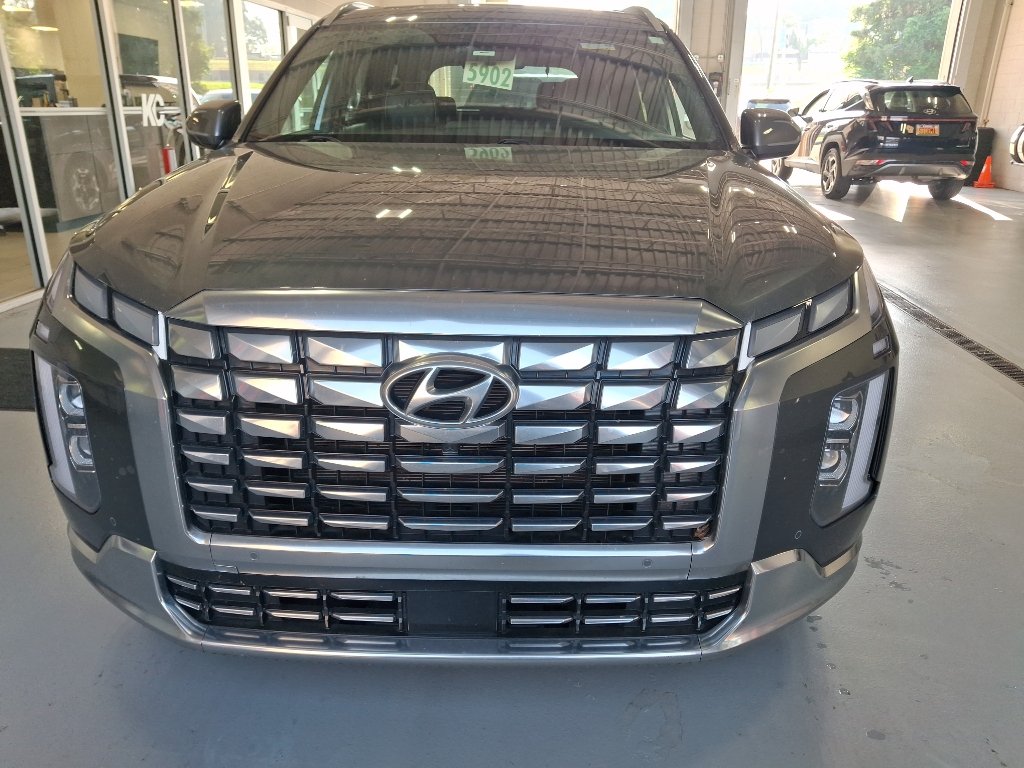 Certified Used 2023 Steel Graphite Hyundai Calligraphy image 2