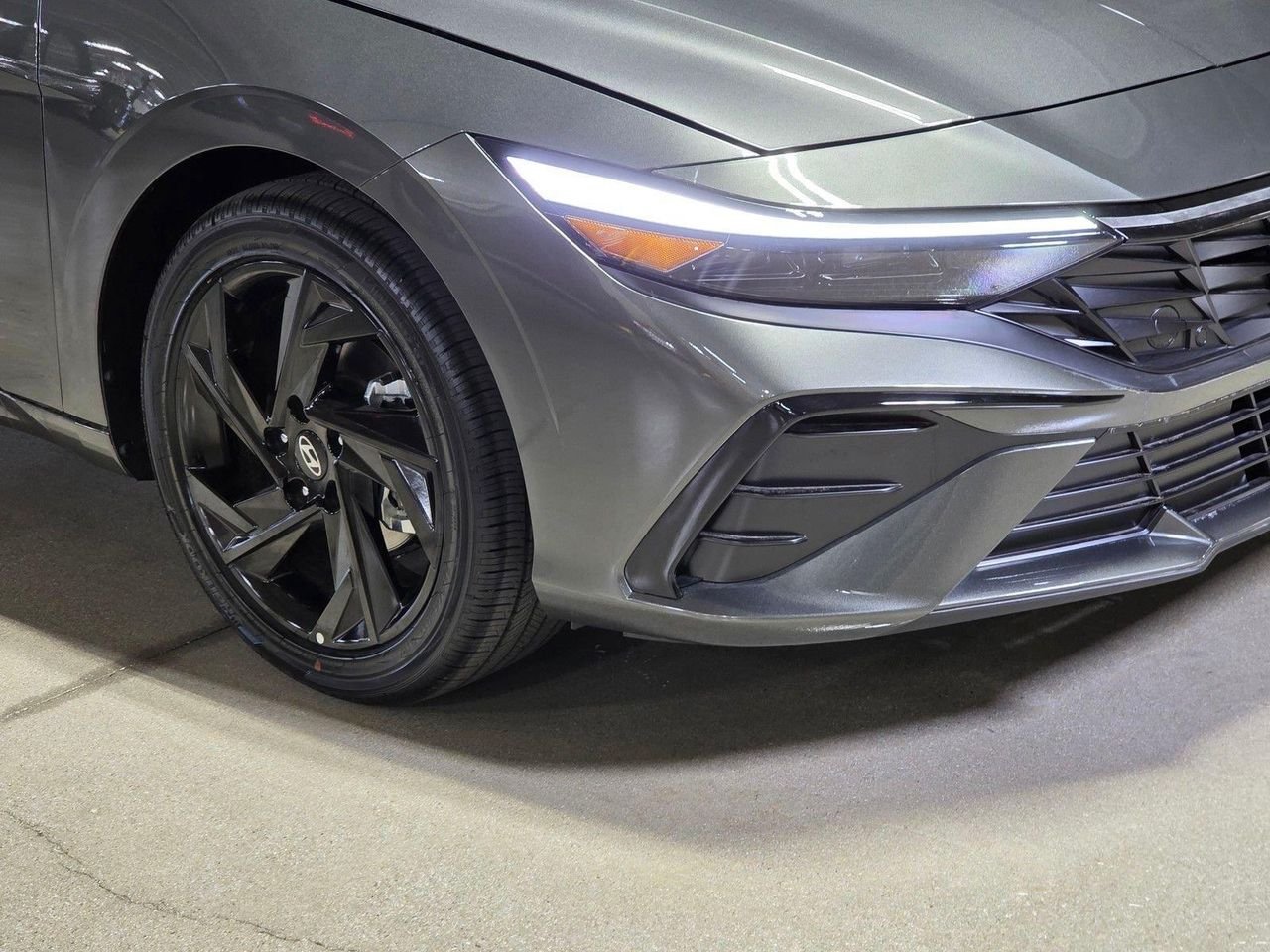 New 2026 Amazon Gray Hyundai SEL Sport image 10