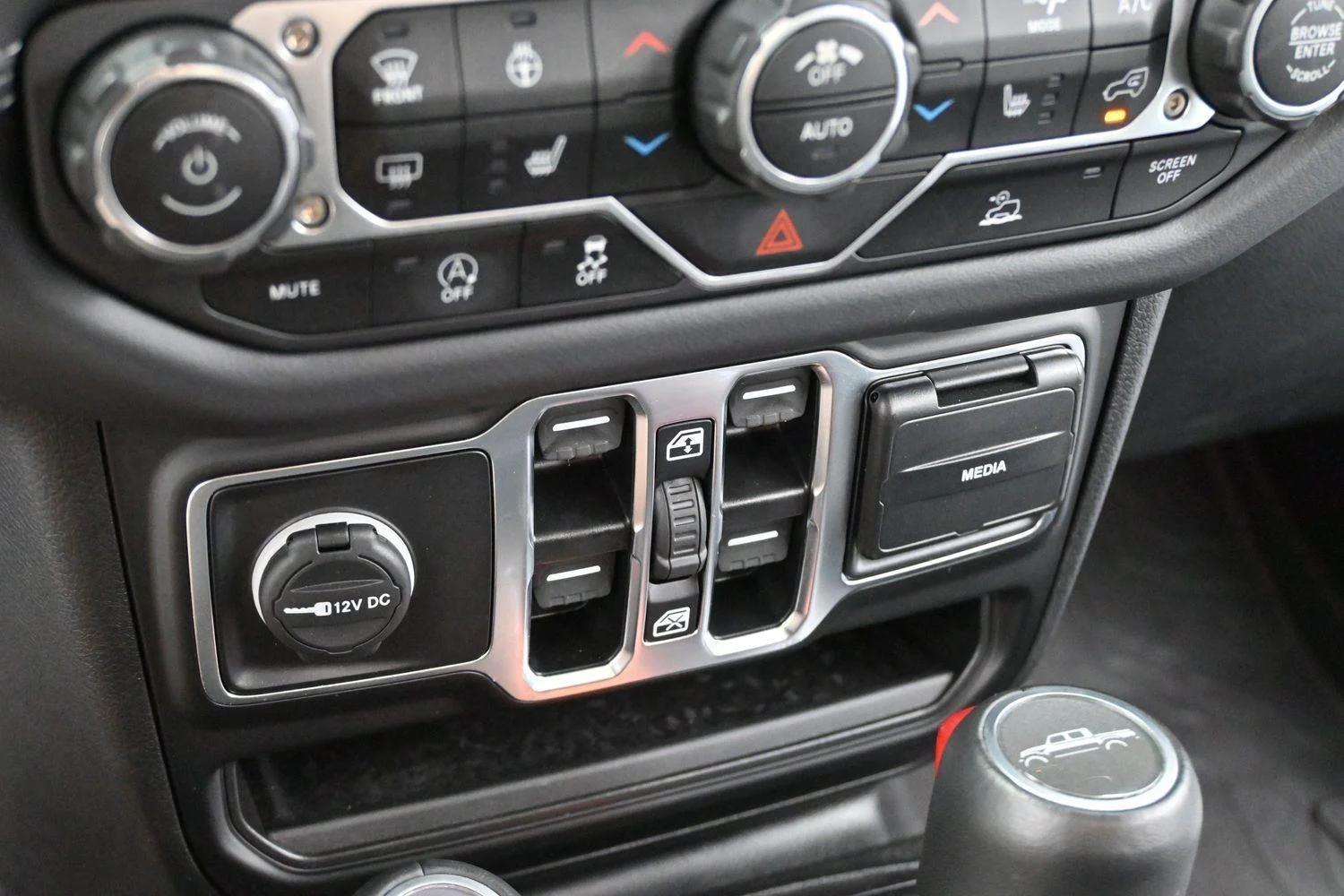 Used 2025 White Jeep High Tide image 21