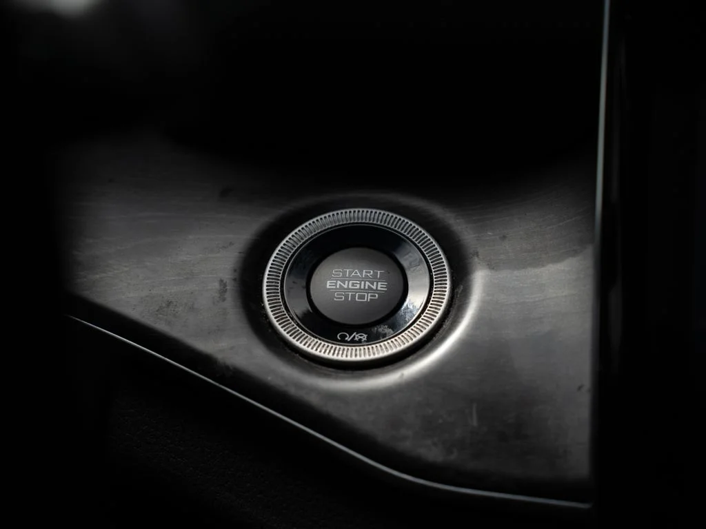 Used 2022 Silver Jeep Overland image 28
