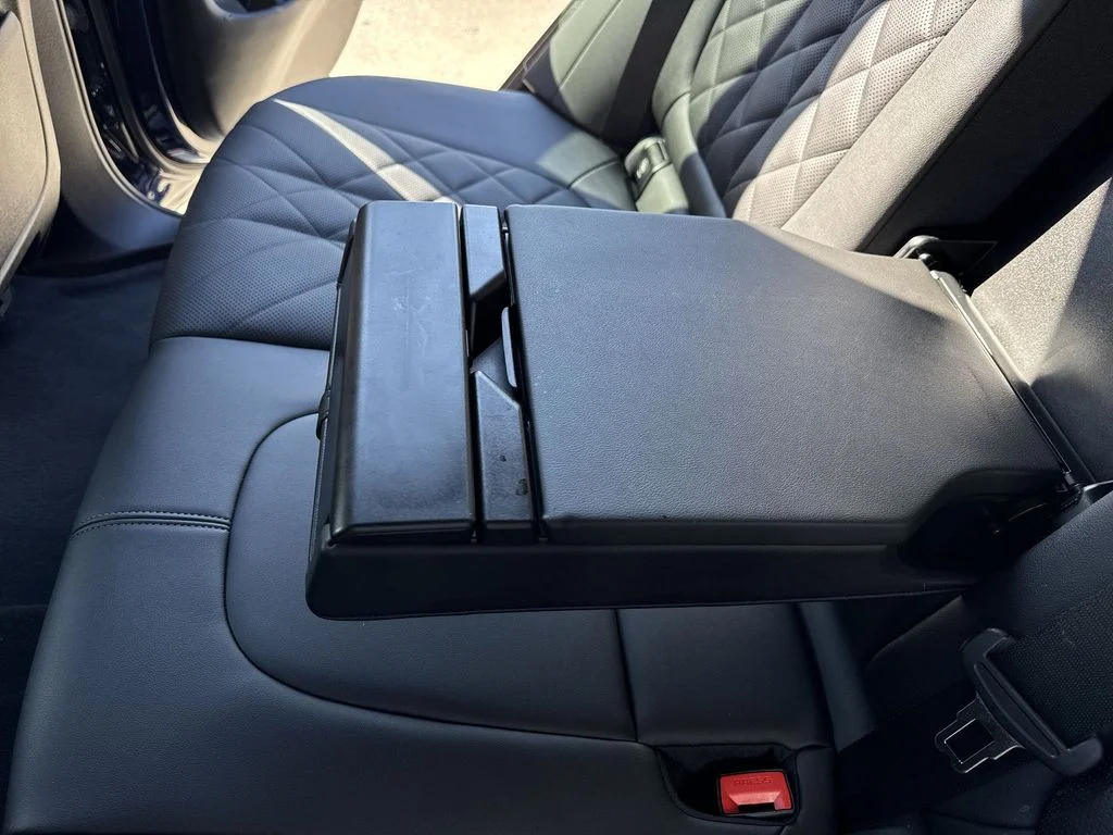 Used 2024 Blue BMW xDrive40i image 38