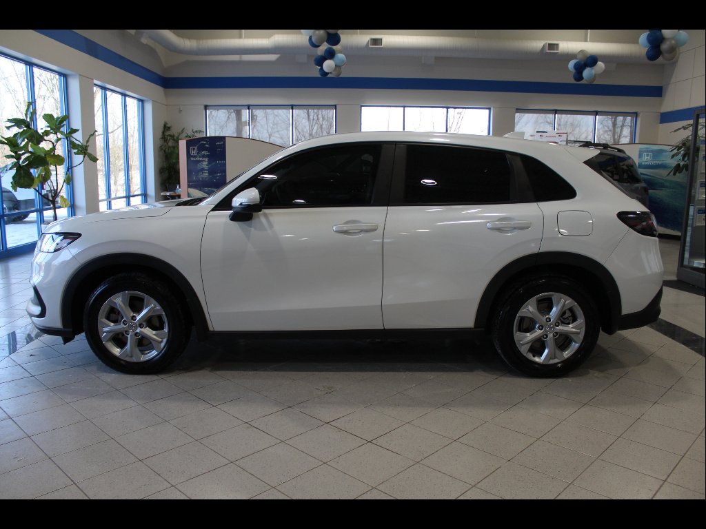 Certified Used 2023 Platinum White Pearl Honda LX image 8