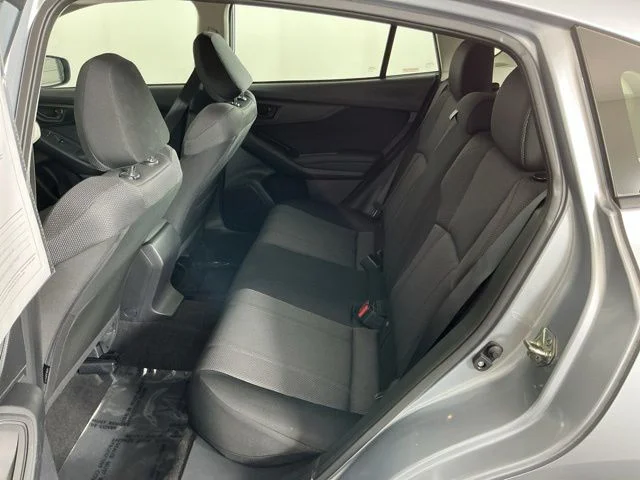 Used 2018 Ice Silver Metallic Subaru 2.0i image 24