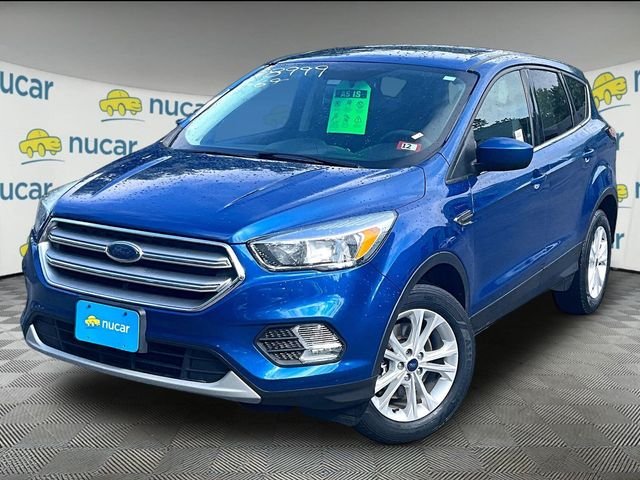 Used 2017 Blue Ford SE image 12