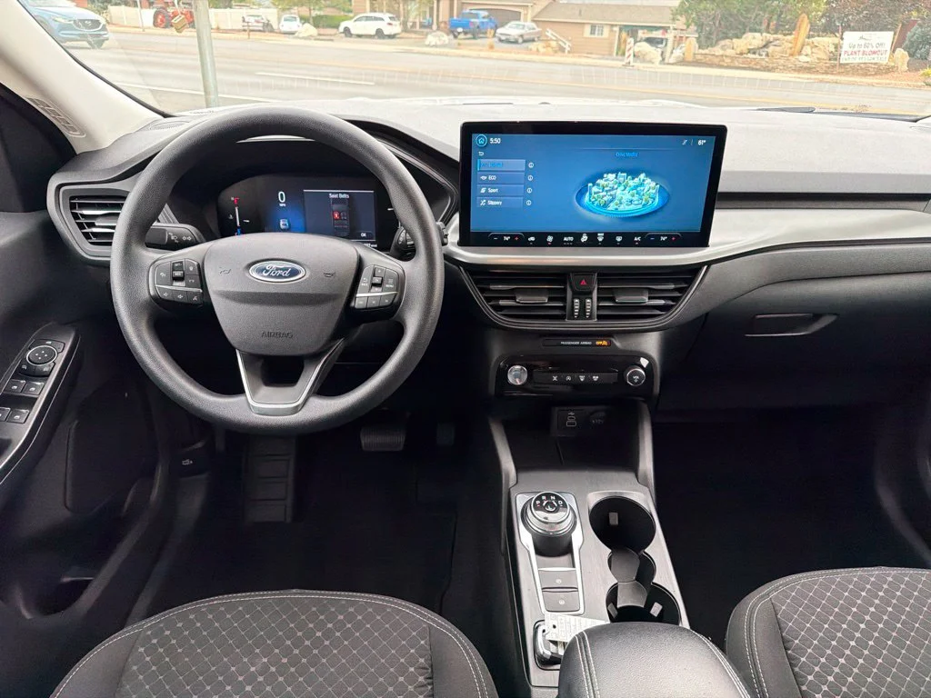 Used 2025 White Ford Active image 10