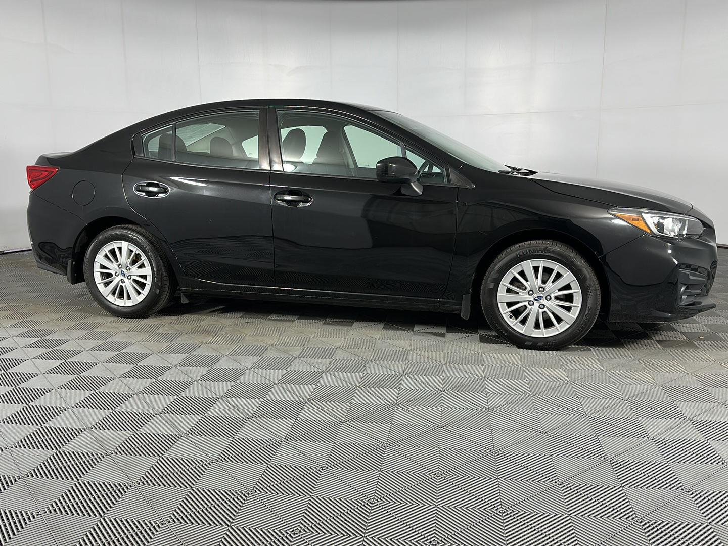 Used 2017 Crystal Black Silica Subaru Premium image 8