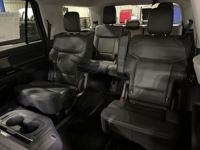 New 2026 Agate Black Metallic Ford Active image 28
