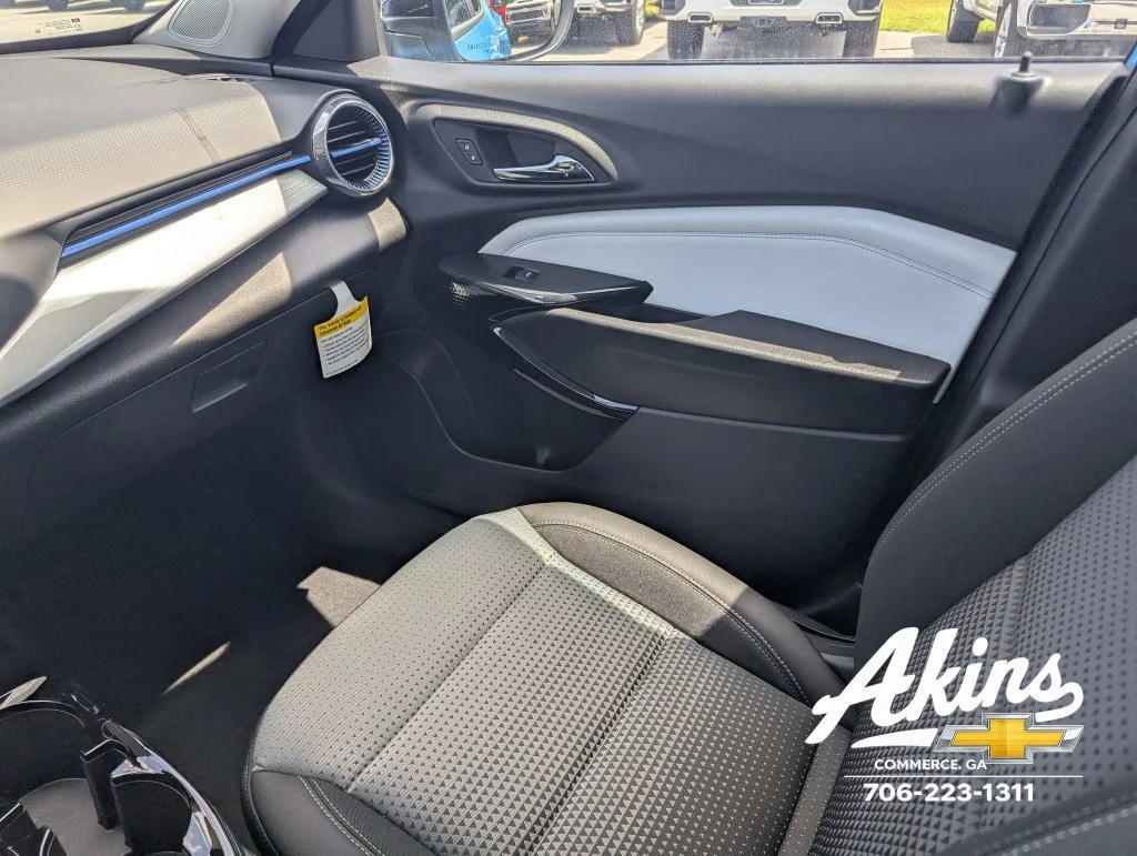 2026 Chevrolet Trax LT - Photo 16