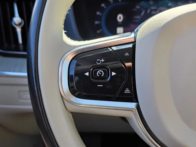 2023 Volvo XC60 Plus - Photo 27