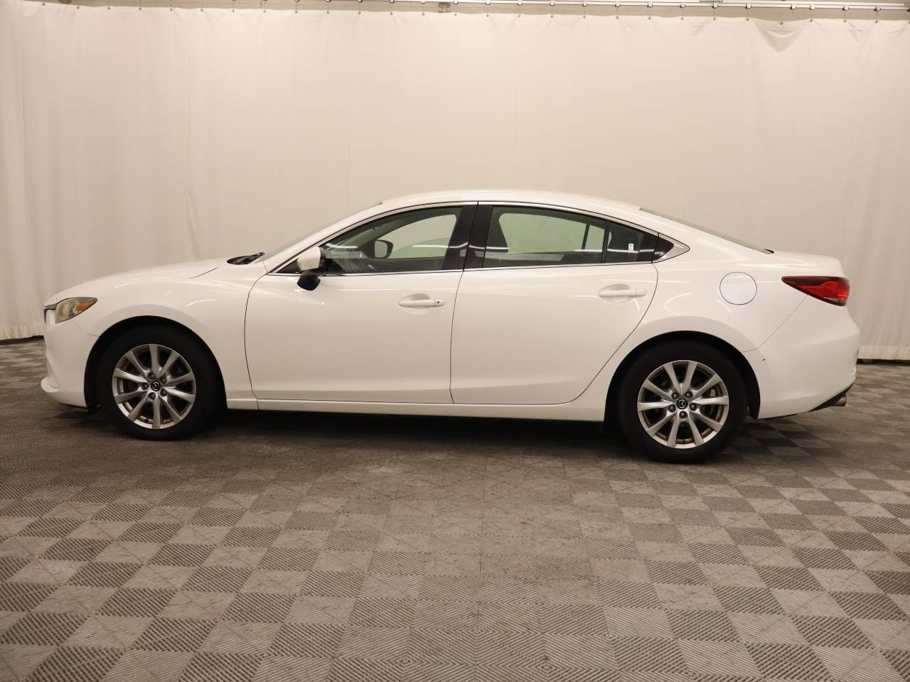 Used 2014 Mazda MAZDA6 i Sport with VIN JM1GJ1U6XE1149775 for sale in Scottsdale, AZ