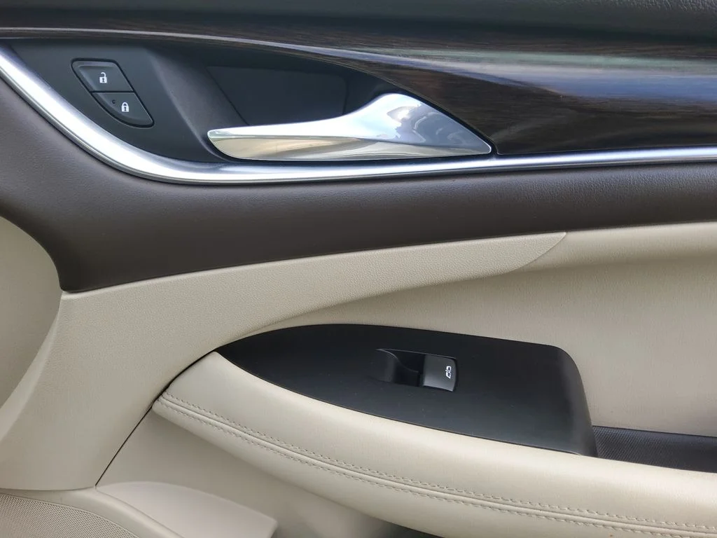 Used 2018 White Buick Premium I Group image 15