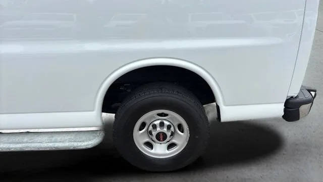 Used 2024 Summit White GMC Work Van image 36