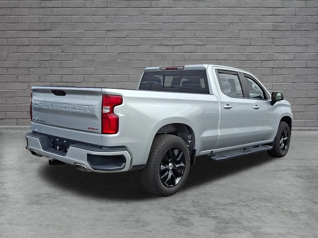 Used 2020 Silver Ice Metallic Chevrolet RST image 41