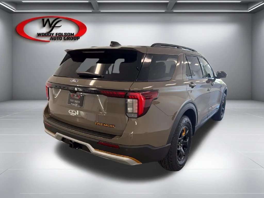 New 2027 Marsh Gray Ford Tremor® image 6