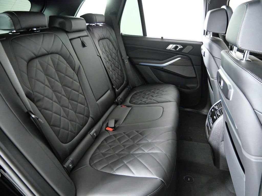 Used 2026 Black Sapphire Metallic BMW xDrive50e image 28