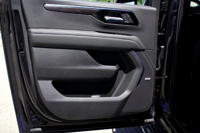 2026 Chevrolet Suburban LT - Photo 21