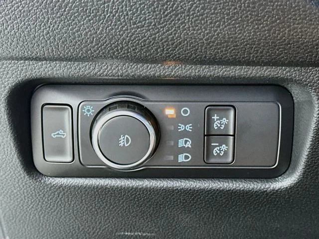 New 2026 White Ford XL image 20