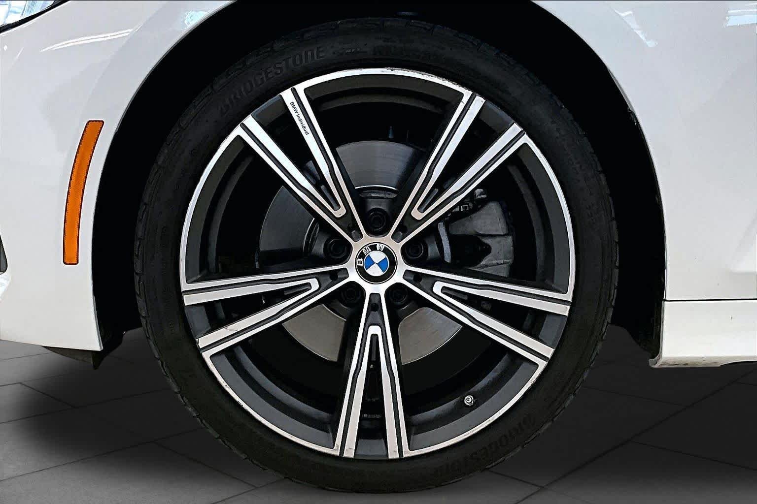 Used 2023 Alpine White BMW 330i image 9