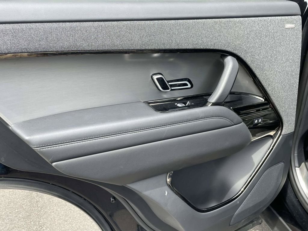Used 2024 Black Land Rover SE image 11