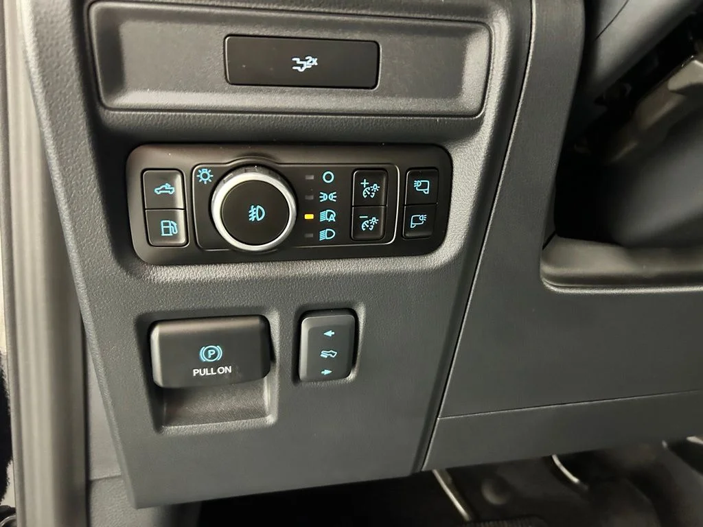 New 2026 Agate Black Metallic Ford Lariat image 13