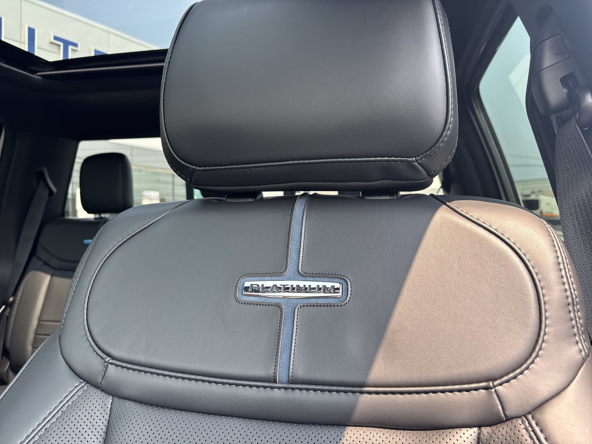 New 2026 Star White Metallic Tri-Coat Ford F-350® Platinum® image 37