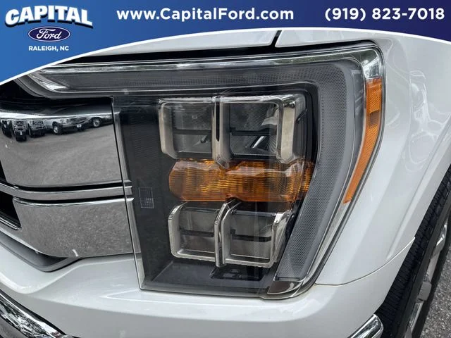 Used 2022 White Ford Lariat image 11