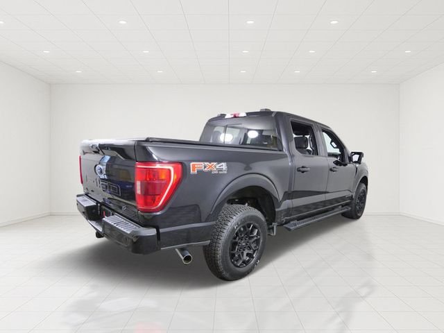 Used 2021 Black Ford XLT image 7