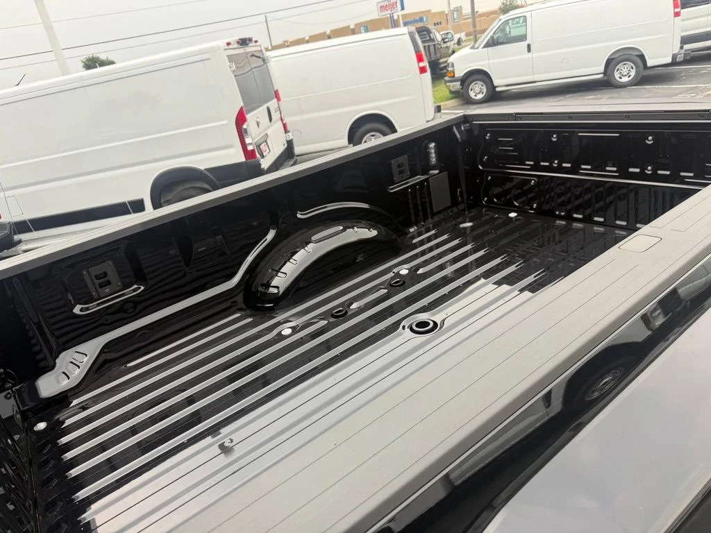 New 2026 Agate Black Metallic Ford F-450® Lariat® image 49
