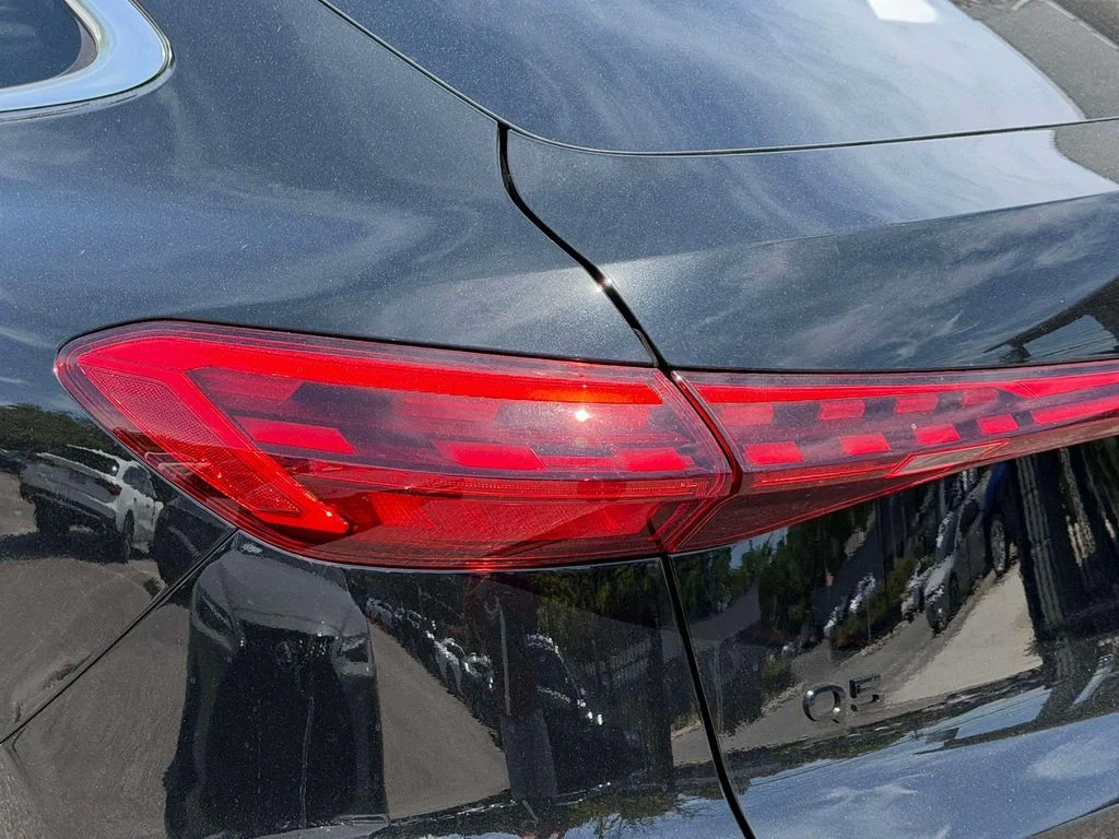New 2026 Black Audi 2.0T Premium image 31