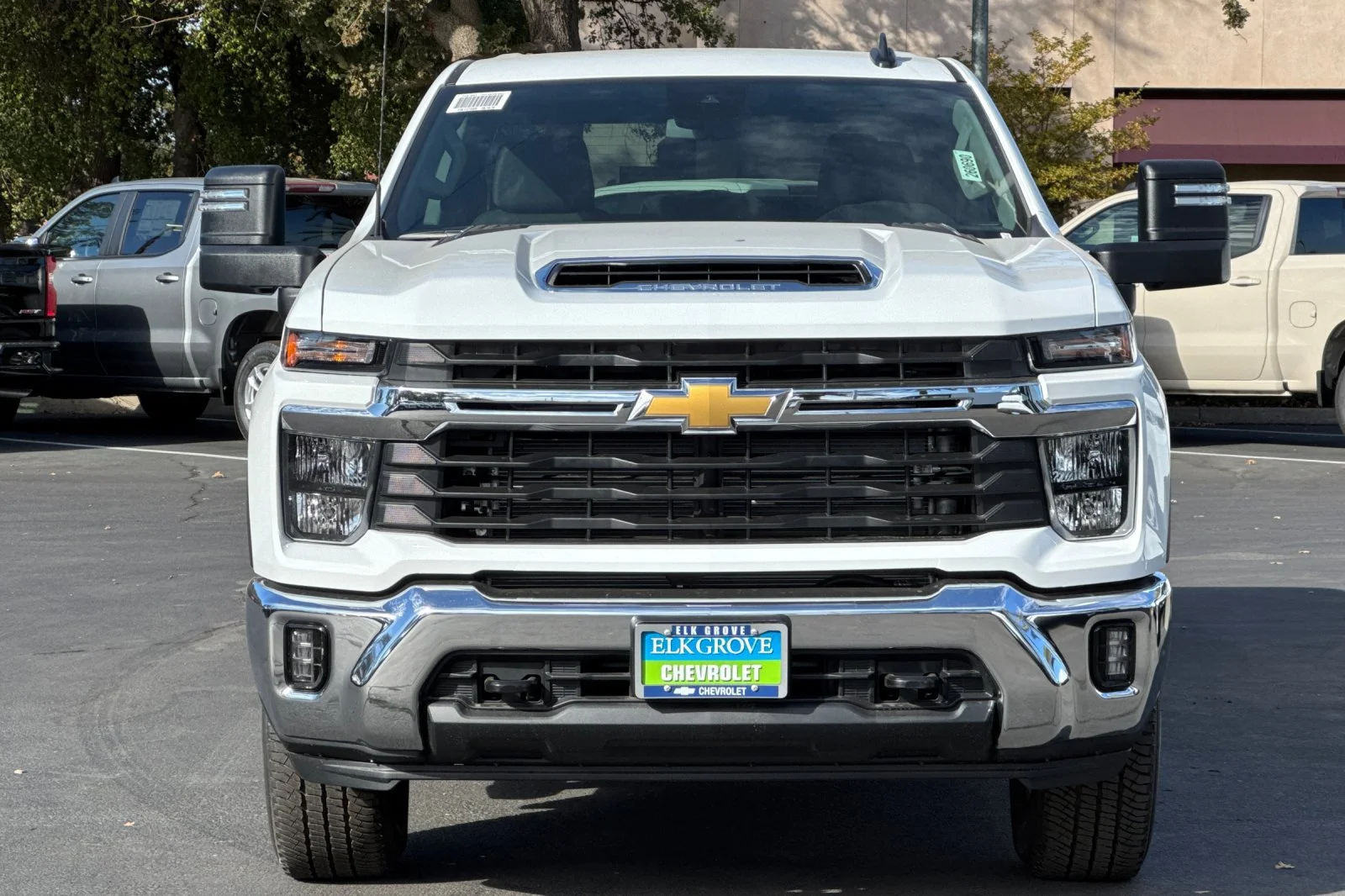 2026 Chevrolet Silverado 2500 HD LT view 8
