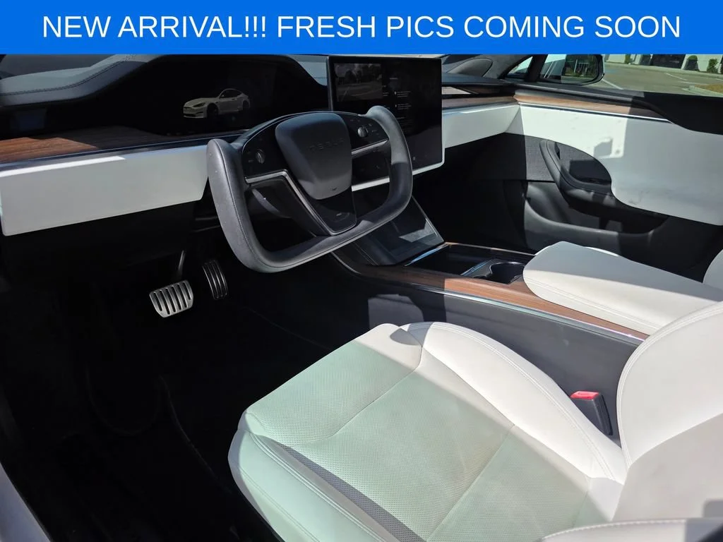 Used 2021  Tesla Long Range image 8