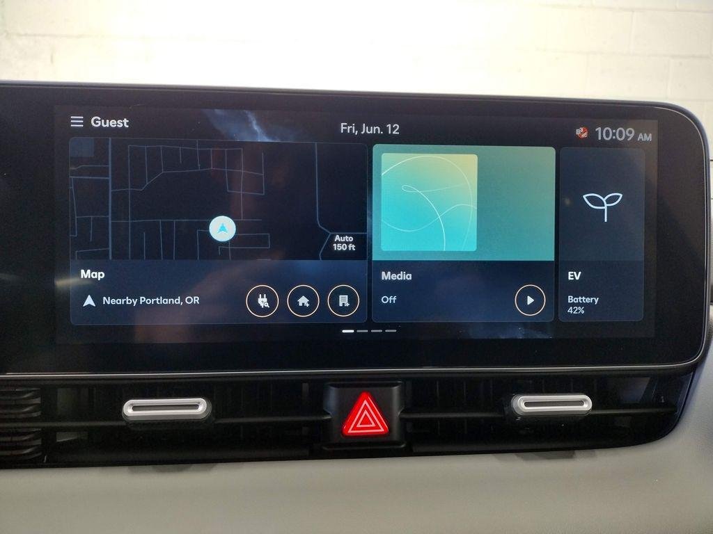 New 2026 White Hyundai SEL image 28