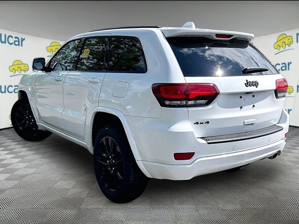 Used 2019 Bright White Clearcoat Jeep Altitude image 3