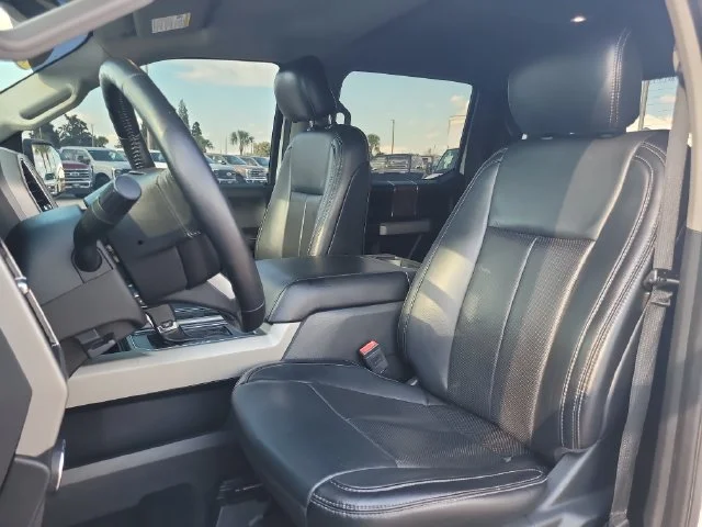 Used 2019 White Ford Lariat image 19