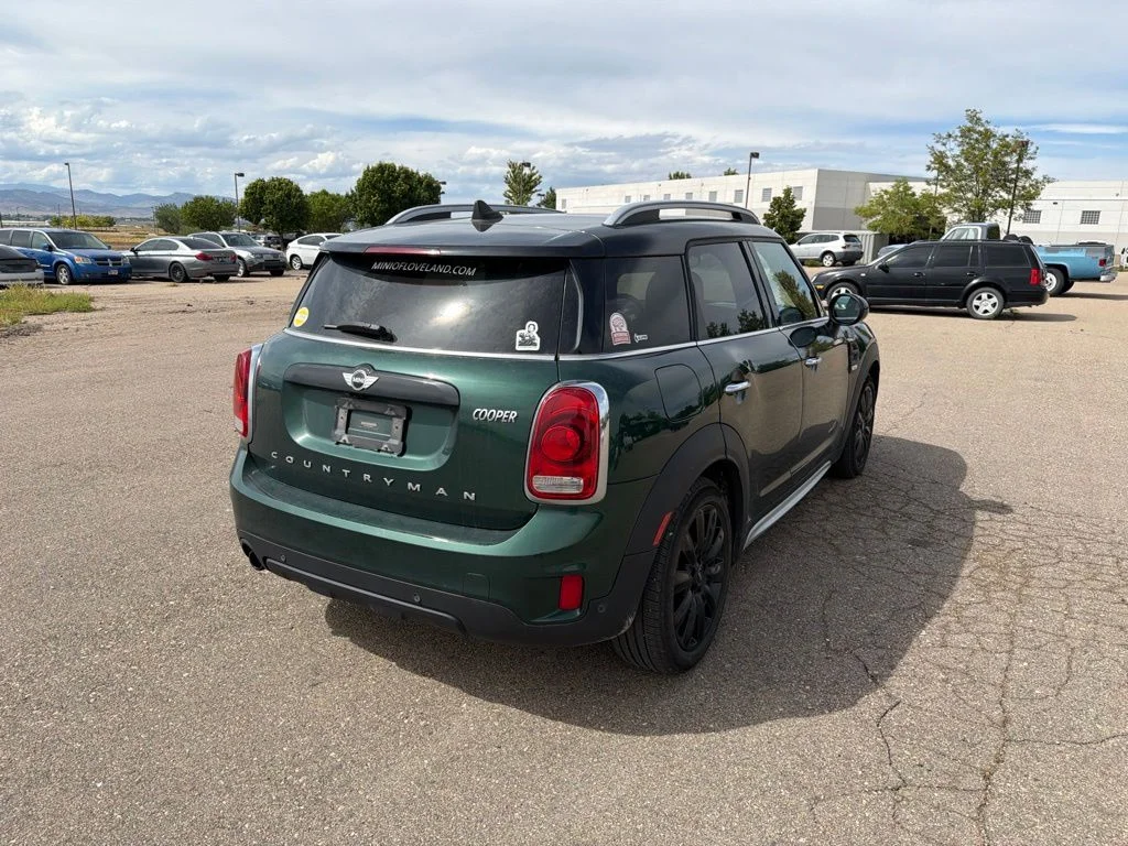 Used 2017 Green MINI  image 5