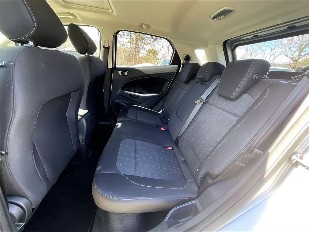 Used 2022 Silver Ford SE image 22