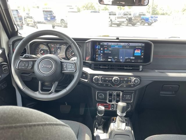 Used 2025 White Jeep Rubicon image 12