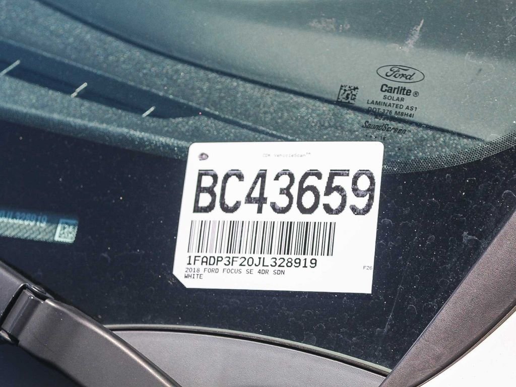 Used 2018 White Ford SE image 30