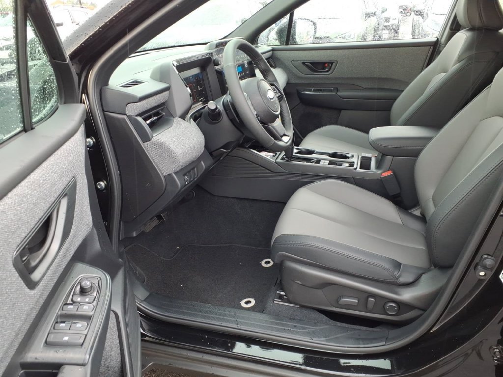 New 2026 CRYSTAL BLACK SILICA Subaru Premium image 18
