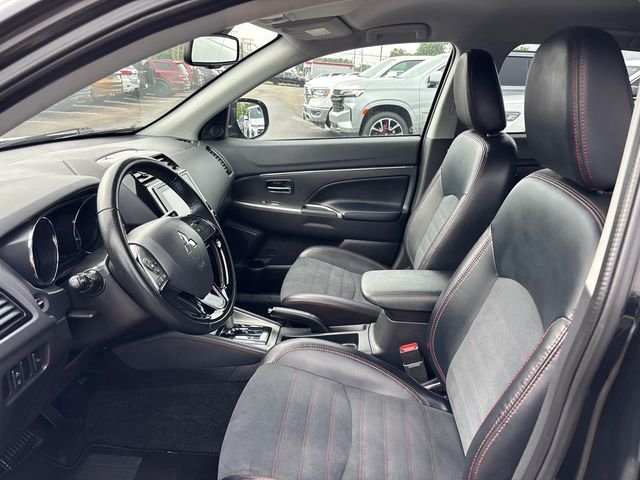 Used 2024 Black Mitsubishi 2.0 SE image 6
